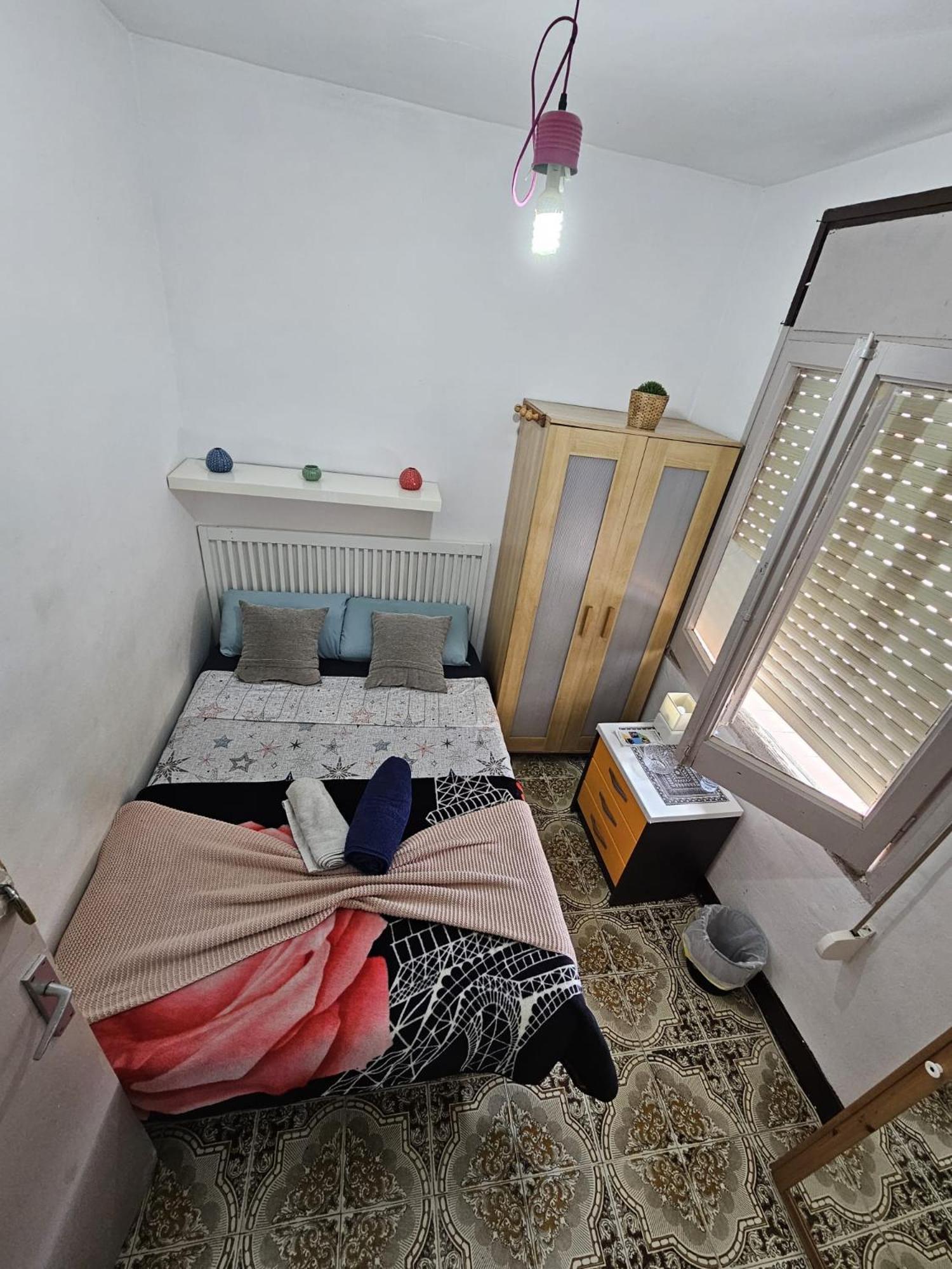 Capsulehotel Poble Sec Nino House Barcelona